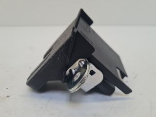 bontott VW GOLF VII Csomagtérajtó Zárszerkezet