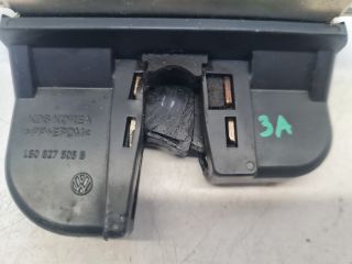 bontott VW GOLF VII Csomagtérajtó Zárszerkezet