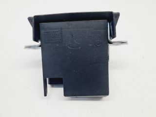 bontott VW GOLF VII Csomagtérajtó Zárszerkezet