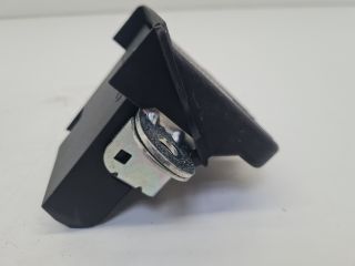 bontott VW GOLF VII Csomagtérajtó Zárszerkezet