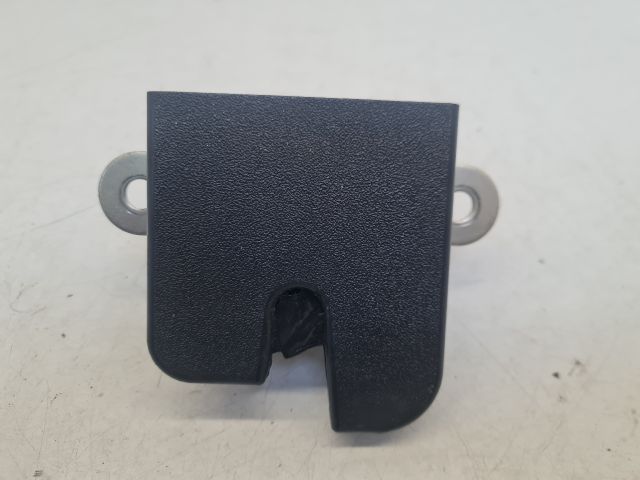 bontott VW GOLF VII Csomagtérajtó Zárszerkezet