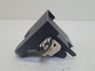 bontott VW GOLF VII Csomagtérajtó Zárszerkezet