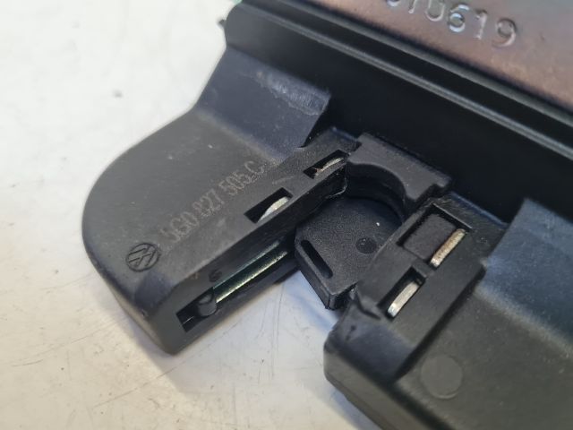 bontott VW GOLF VII Csomagtérajtó Zárszerkezet