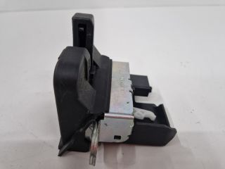 bontott VW GOLF VII Csomagtérajtó Zárszerkezet