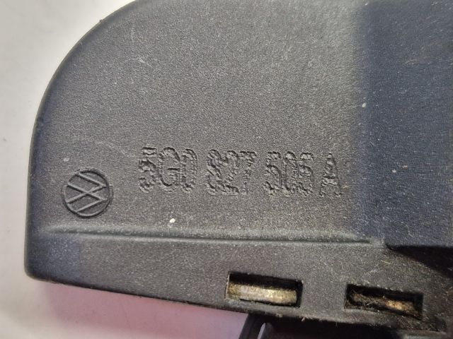 bontott VW GOLF VII Csomagtérajtó Zárszerkezet