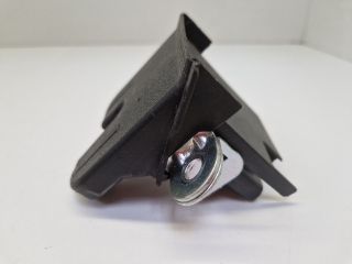 bontott VW GOLF VII Csomagtérajtó Zárszerkezet