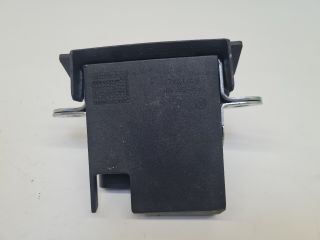 bontott VW GOLF VII Csomagtérajtó Zárszerkezet