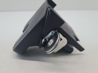 bontott VW GOLF VII Csomagtérajtó Zárszerkezet