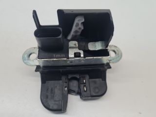 bontott VW GOLF VII Csomagtérajtó Zárszerkezet