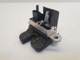 bontott VW GOLF VII Csomagtérajtó Zárszerkezet