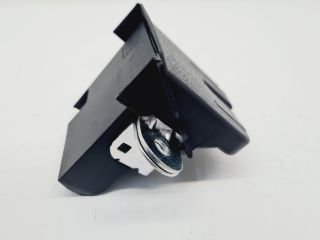 bontott VW GOLF VII Csomagtérajtó Zárszerkezet