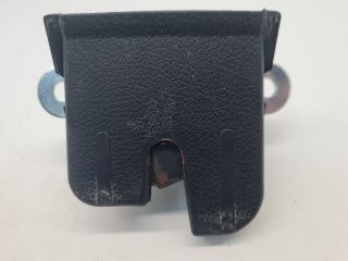 bontott VW GOLF VII Csomagtérajtó Zárszerkezet