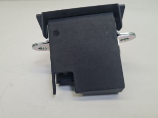 bontott VW GOLF VII Csomagtérajtó Zárszerkezet