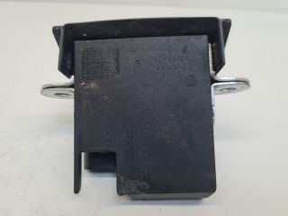 bontott VW GOLF VII Csomagtérajtó Zárszerkezet