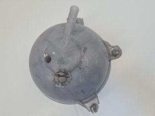 bontott VW GOLF VII Kiegyenlítő Tartály