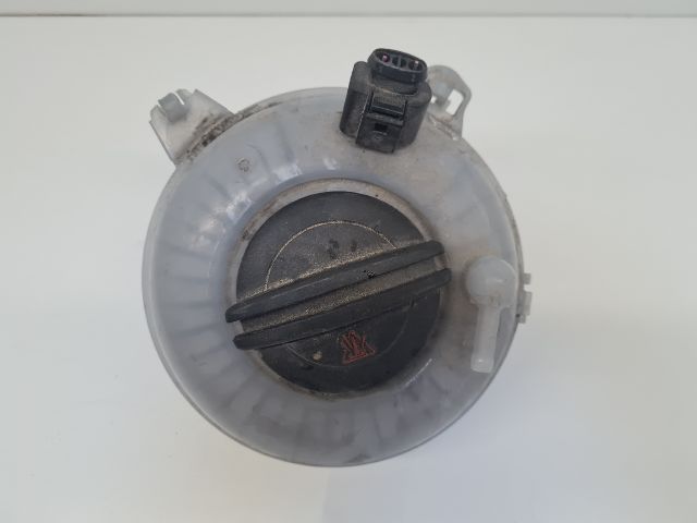 bontott VW GOLF VII Kiegyenlítő Tartály