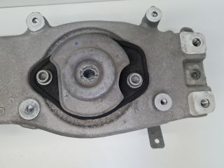 bontott VW GOLF VII Motor Tartó Bak (Fém)