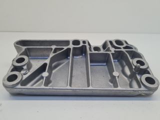 bontott VW GOLF VII Motor Tartó Bak (Fém)