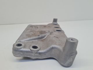 bontott VW GOLF VII Motor Tartó Bak (Fém)