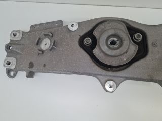 bontott VW GOLF VII Motor Tartó Bak (Fém)