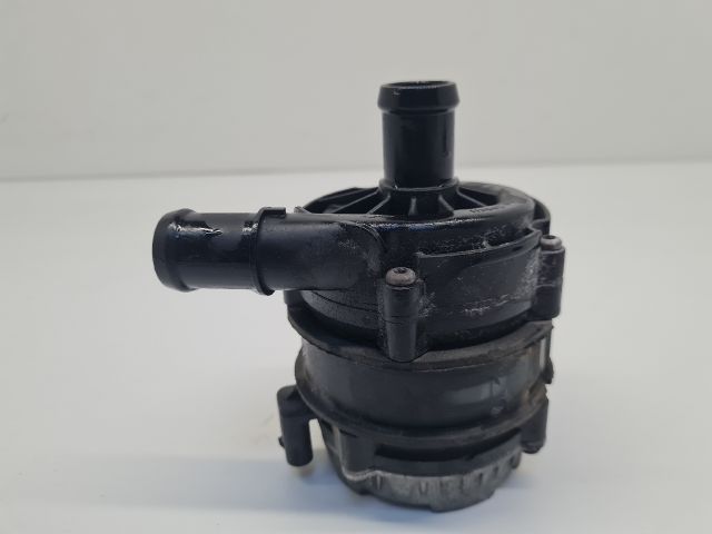 bontott VW GOLF VII Vízpumpa