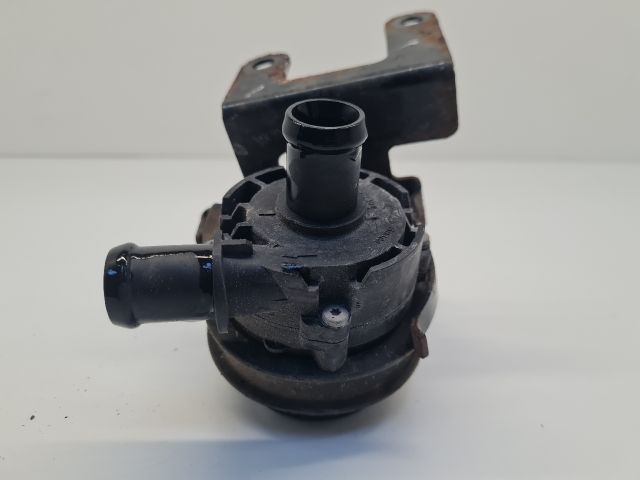 bontott VW GOLF VII Vízpumpa