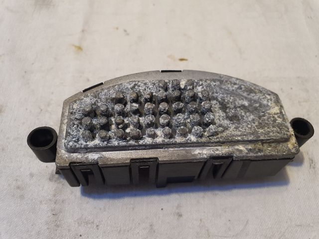 bontott VW GOLF VII Előtét Ellenállás Fűtőmotor