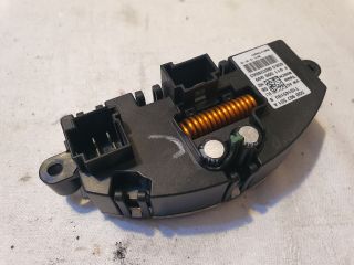 bontott VW GOLF VII Előtét Ellenállás Fűtőmotor