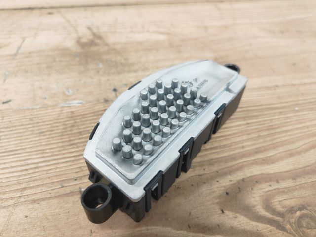 bontott VW GOLF VII Előtét Ellenállás Fűtőmotor