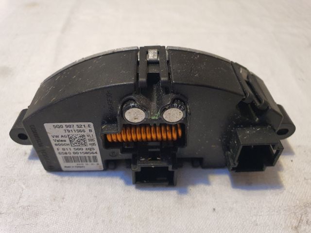 bontott VW GOLF VII Előtét Ellenállás Fűtőmotor