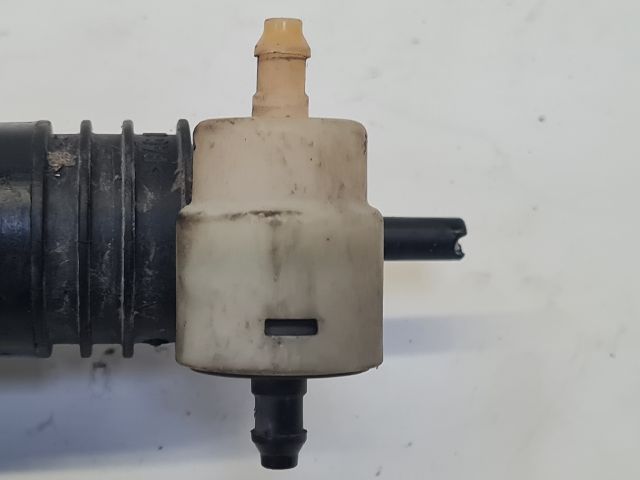 bontott VW GOLF VII Első Ablakmosó Szivattyú