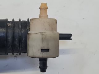 bontott VW GOLF VII Első Ablakmosó Szivattyú