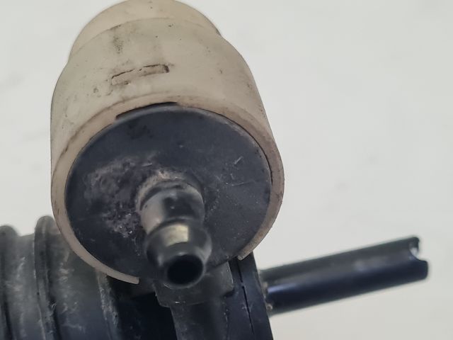 bontott VW GOLF VII Első Ablakmosó Szivattyú