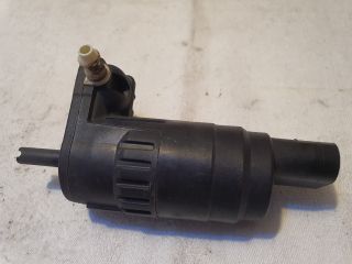 bontott VW GOLF VII Első Ablakmosó Szivattyú