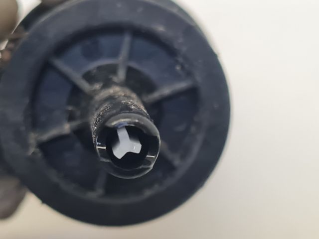 bontott VW GOLF VII Első Ablakmosó Szivattyú