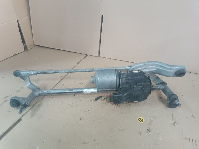 bontott VW GOLF VII Első Ablaktörlő Szerkezet Motorral