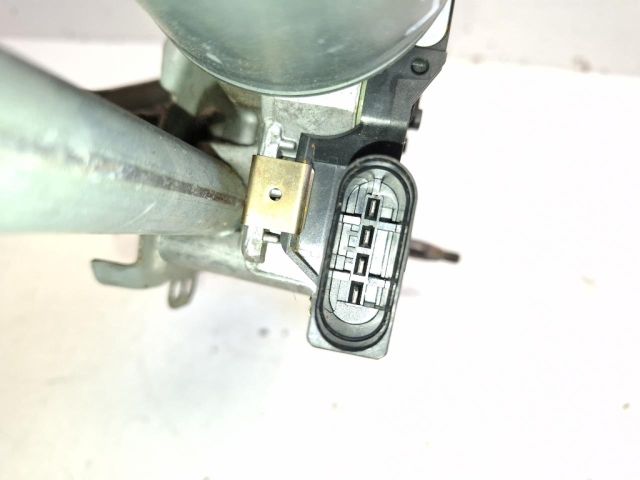 bontott VW GOLF VII Első Ablaktörlő Szerkezet Motorral