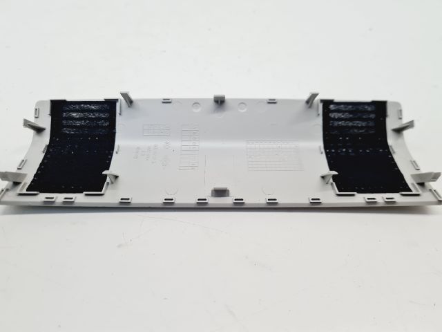 bontott VW GOLF VII Első Beltér Világítás Keret