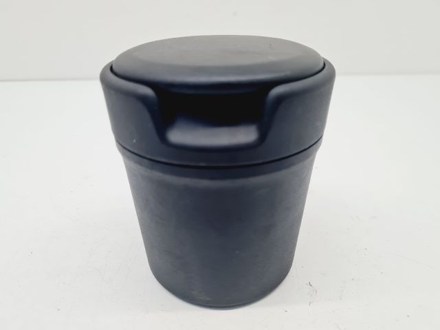 bontott VW GOLF VII Első Hamutartó