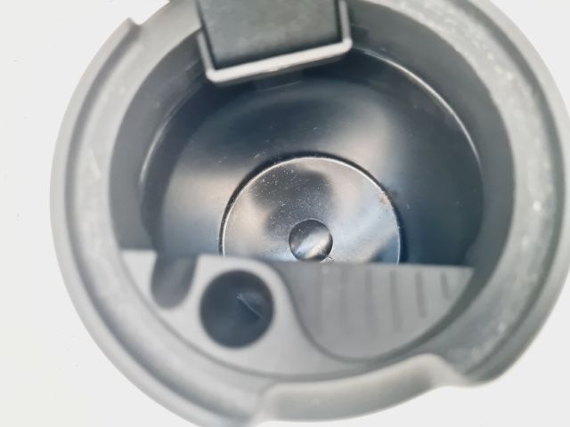 bontott VW GOLF VII Első Hamutartó