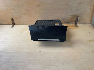 bontott VW GOLF VII Első Hamutartó