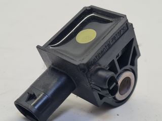 bontott VW GOLF VII Első Középső Ütközés Érzékelő (Homlokfalon)