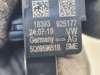 bontott VW GOLF VII Első Középső Ütközés Érzékelő (Homlokfalon)