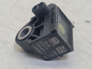 bontott VW GOLF VII Első Középső Ütközés Érzékelő (Homlokfalon)