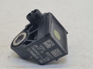 bontott VW GOLF VII Első Középső Ütközés Érzékelő (Homlokfalon)