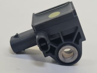 bontott VW GOLF VII Első Középső Ütközés Érzékelő (Homlokfalon)