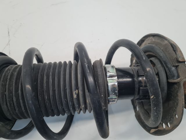 bontott VW GOLF VII Első Lengéscsillapító (Pozíciófüggetlen)