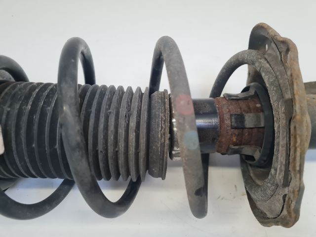 bontott VW GOLF VII Első Lengéscsillapító (Pozíciófüggetlen)