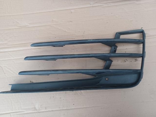 bontott VW GOLF VII Első Lökhárító Bal Díszrács