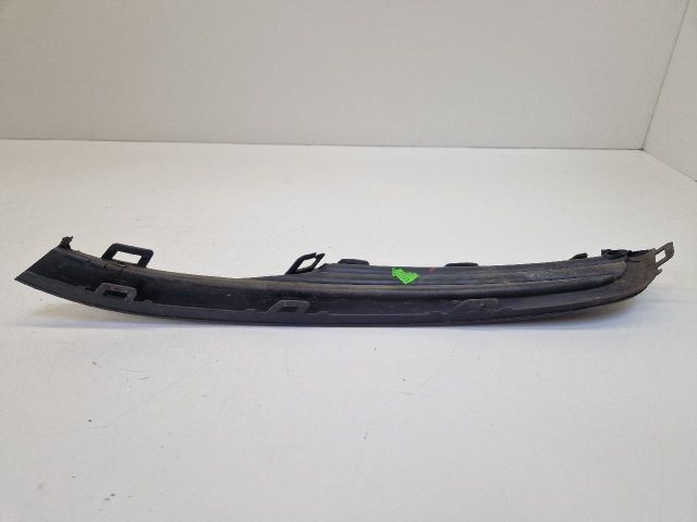 bontott VW GOLF VII Első Lökhárító Jobb Díszrács